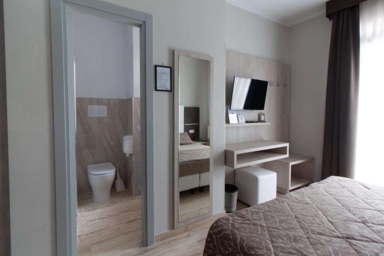 Hotel Europa Termoli Bagian luar foto