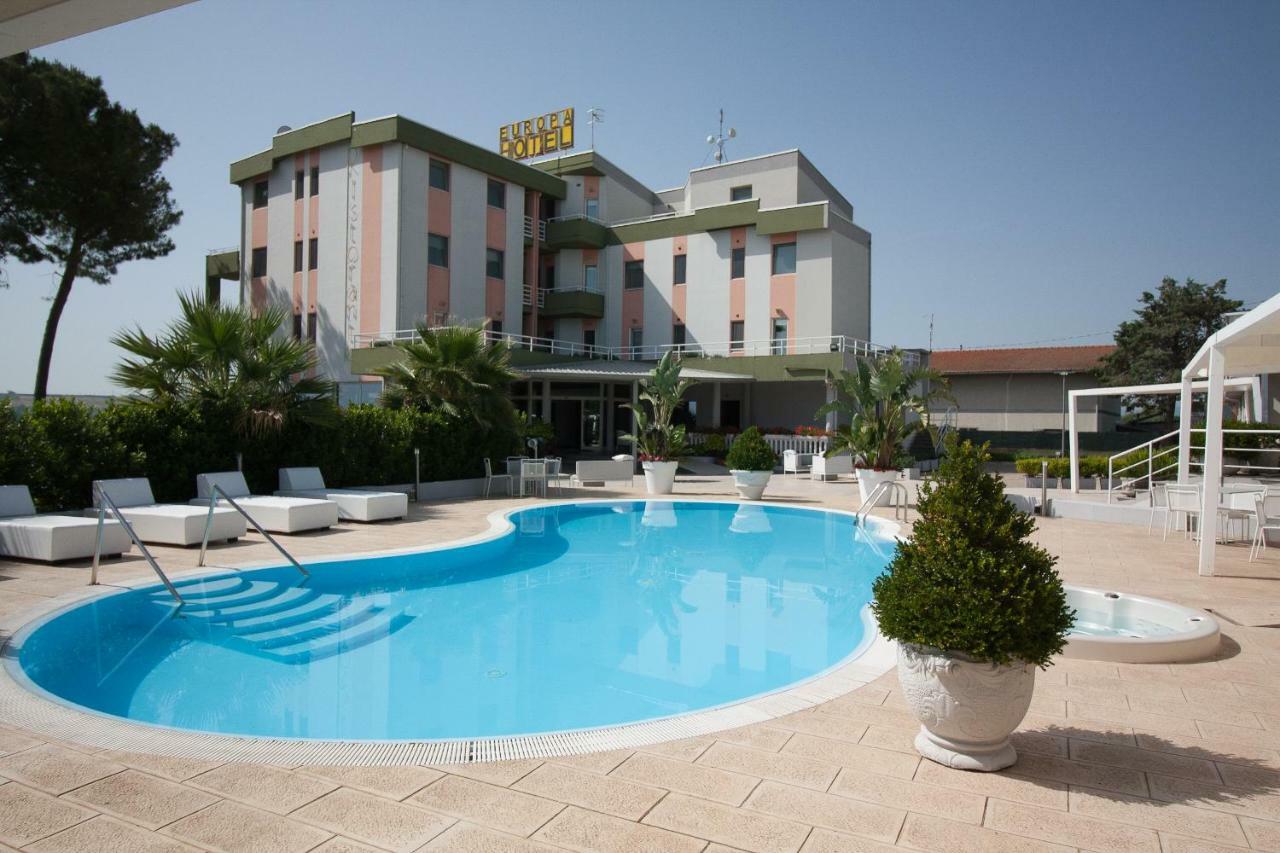 Hotel Europa Termoli Bagian luar foto