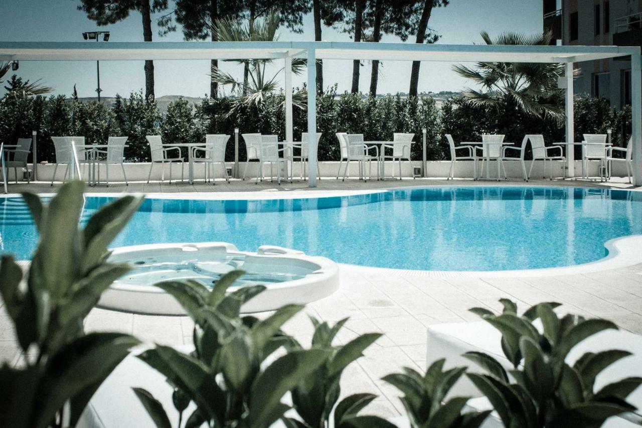 Hotel Europa Termoli Bagian luar foto